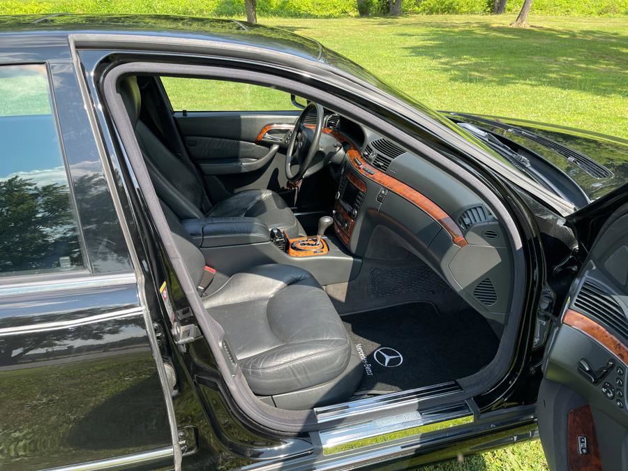 Used 2005 Mercedes-Benz S 500 4MATIC image 9