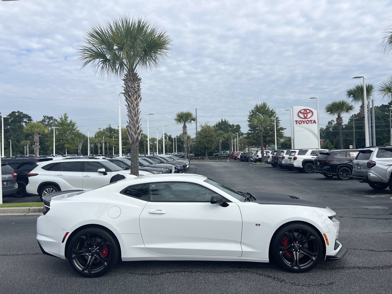 Used 2021 Chevrolet Camaro SS RWD image 11