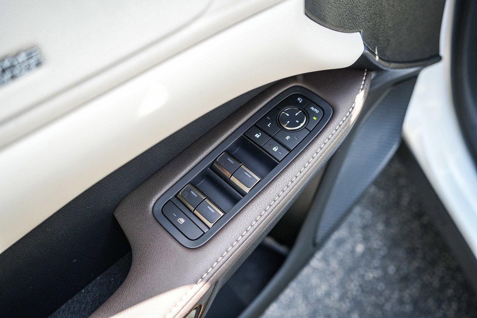 New 2026 Lexus RX 450h AWD image 20