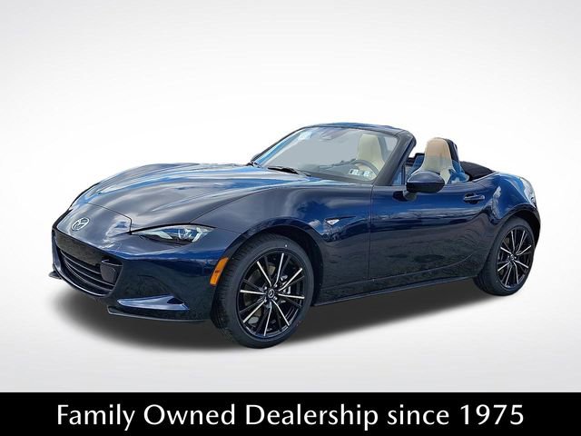New 2026 MAZDA MX-5 Miata Grand Touring RWD image 3