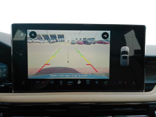 Used 2023 Lincoln Corsair Reserve AWD/4WD image 8