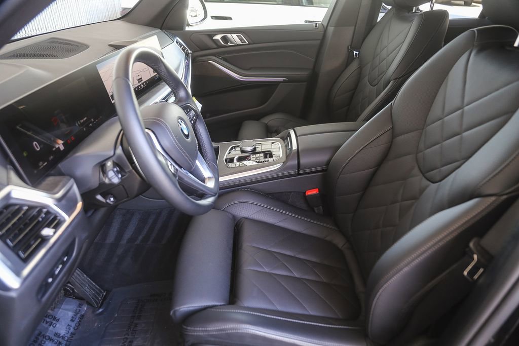 Used 2026 BMW X5 xDrive40i AWD/4WD image 14
