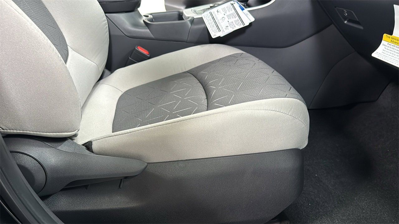 New 2025 Toyota RAV4 XLE image 20