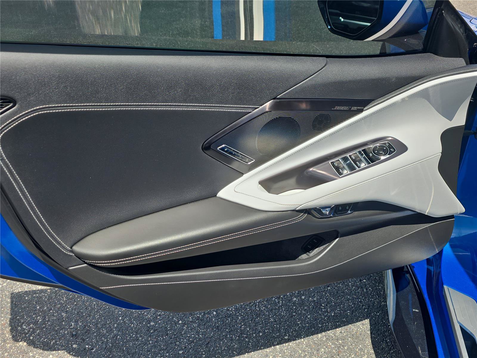 Used 2025 Chevrolet Corvette Z06 RWD image 10