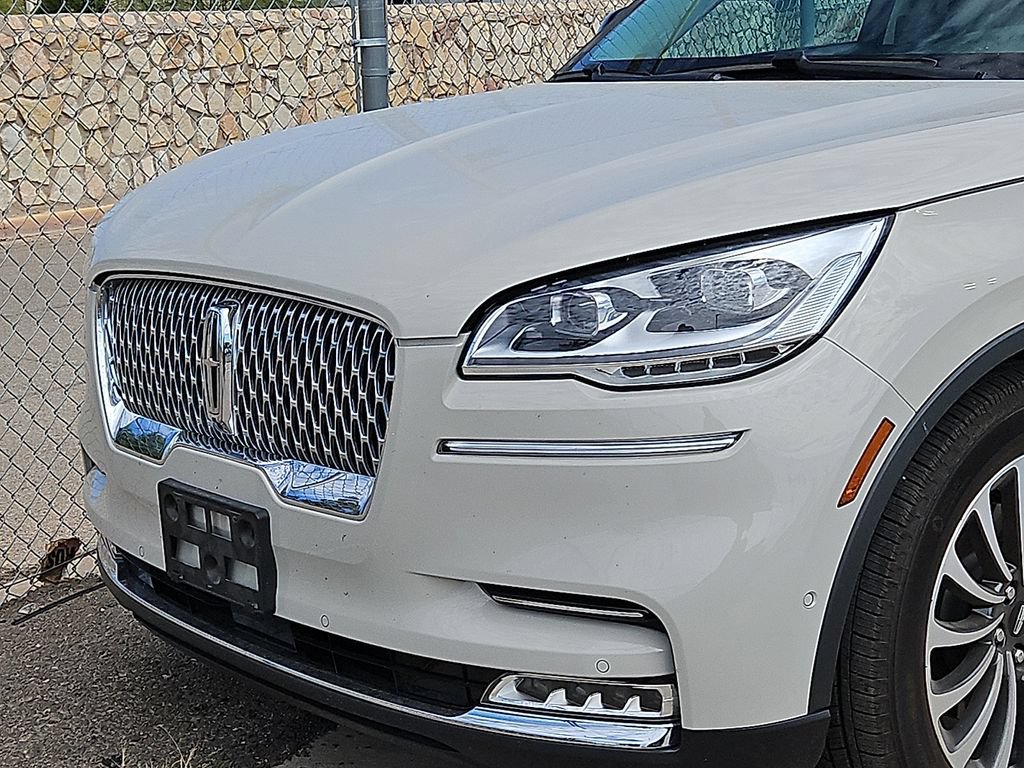 Used 2024 Lincoln Aviator Reserve w/ Equipment Group 201A AWD/4WD image 2