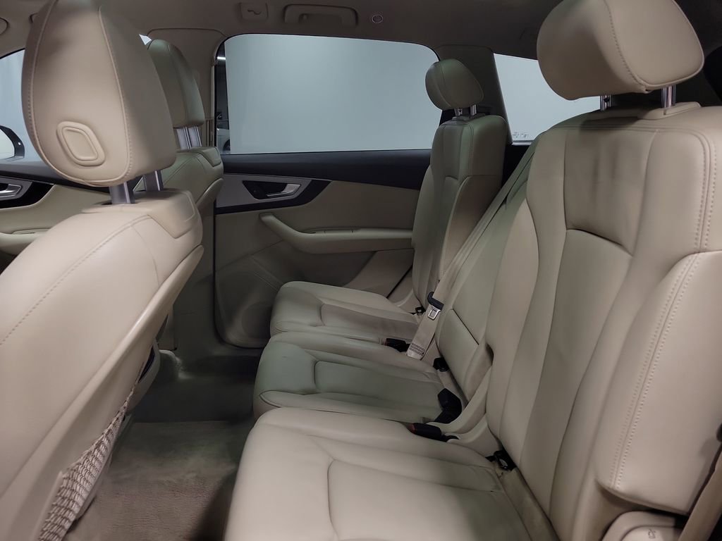 Used 2019 Audi Q7 2.0T Premium w/ Cold Weather Package image 23