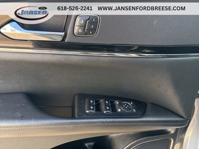 Used 2022 Lincoln Nautilus Reserve AWD/4WD image 9