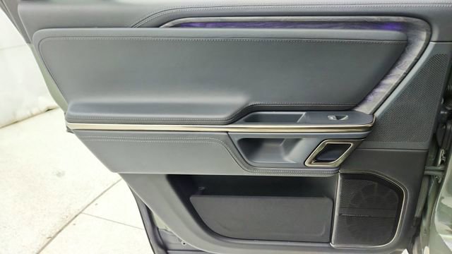 Used 2022 Rivian R1S Launch Edition image 36