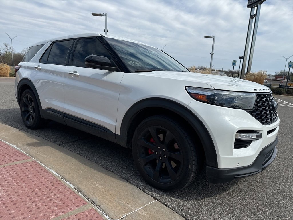Used 2022 Ford Explorer ST w/ Equipment Group 401A image 2