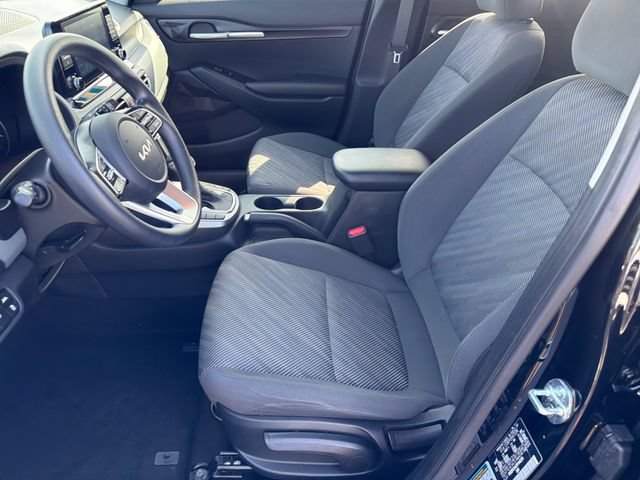 Used 2023 Kia Seltos LX AWD/4WD image 10