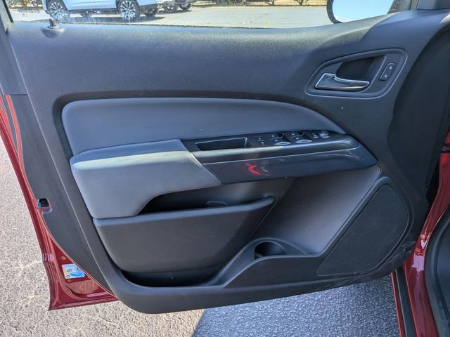 Used 2015 Chevrolet Colorado Z71 RWD image 12
