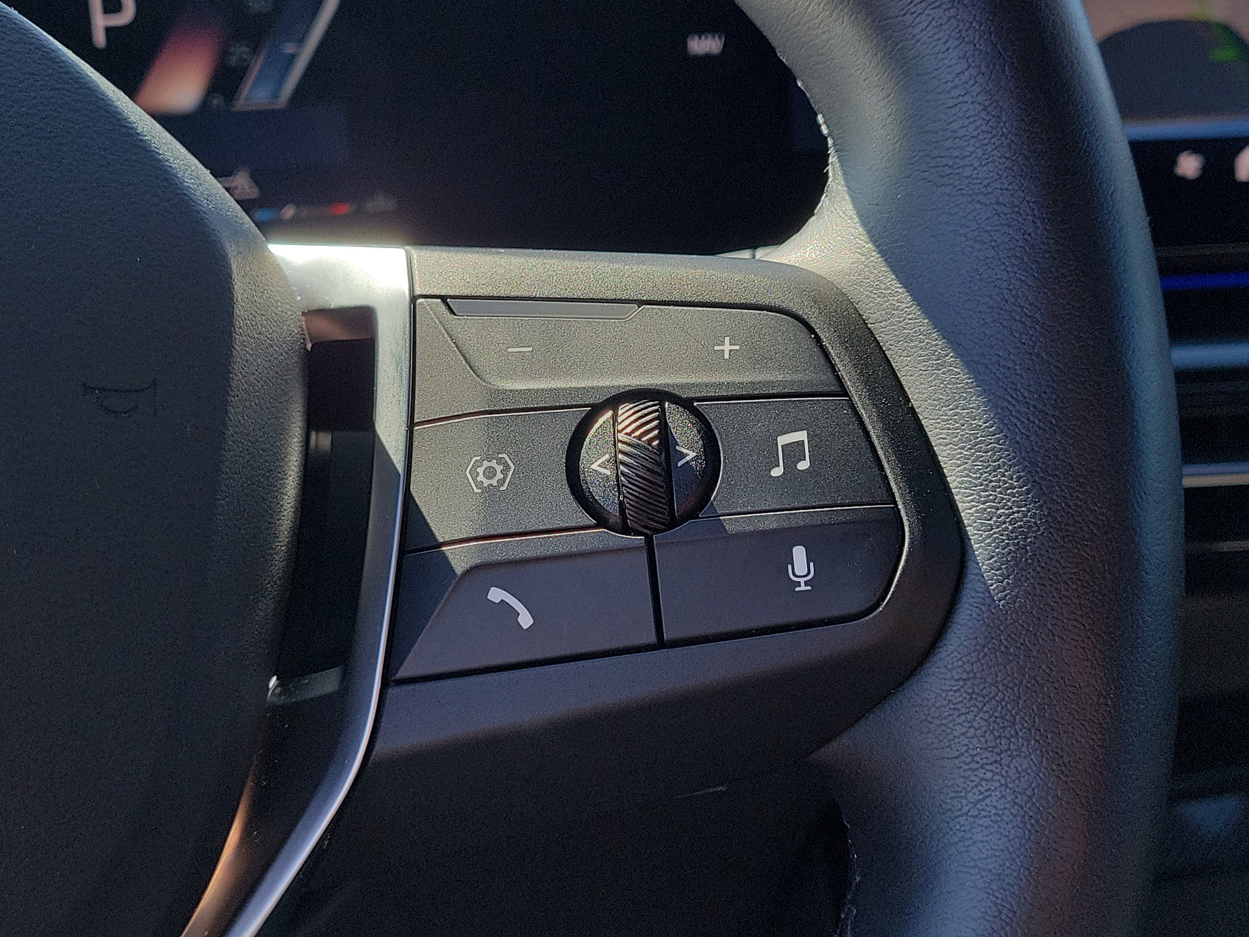 Used 2026 BMW X1 xDrive28i w/ Technology Package image 29