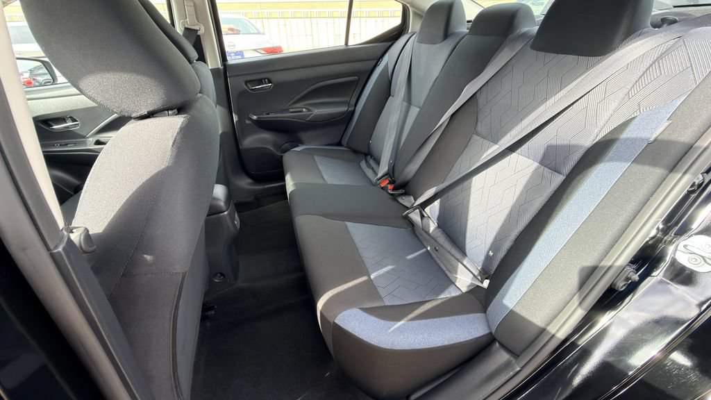 Used 2025 Nissan Versa SV FWD image 26