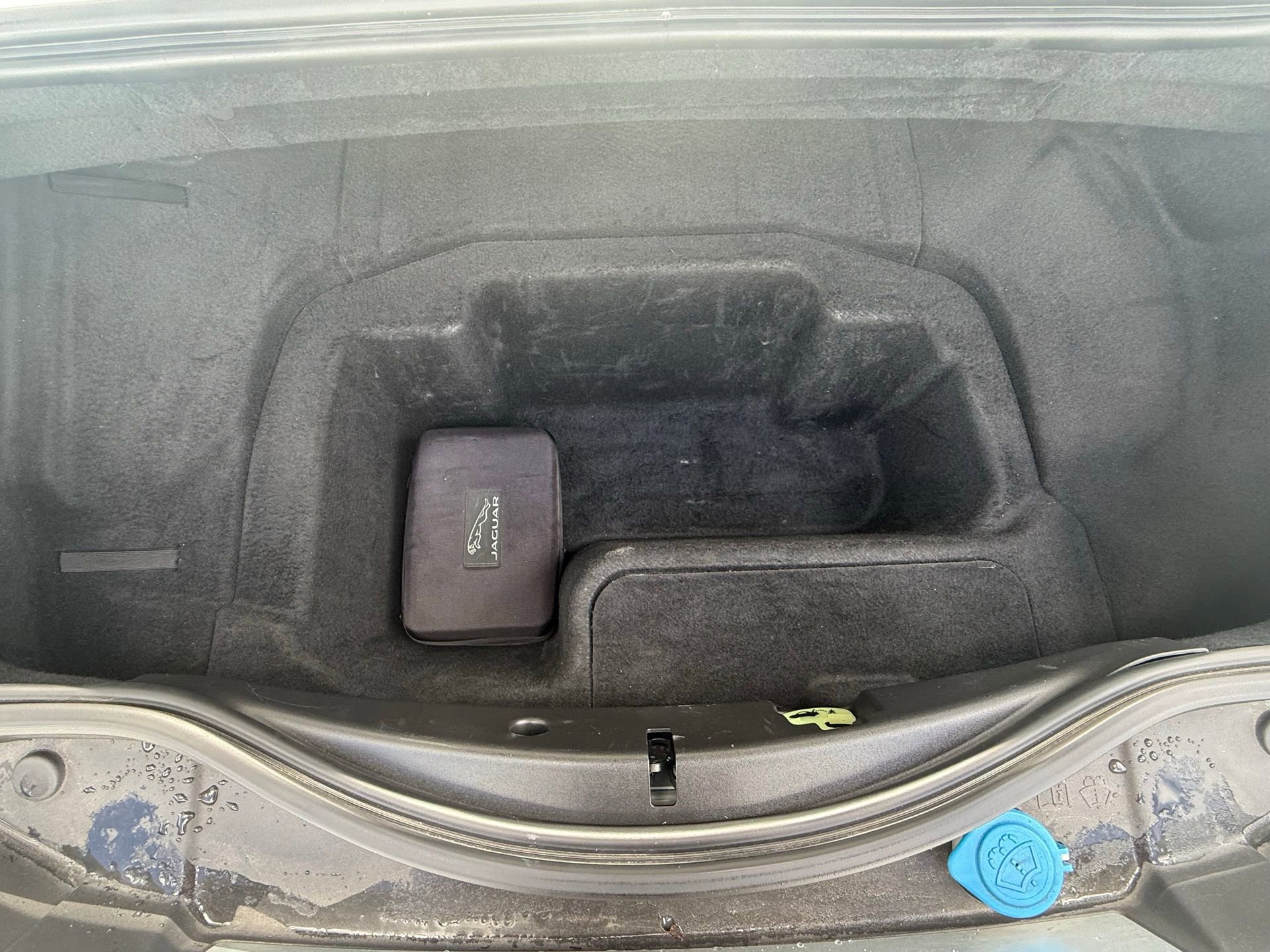 Used 2023 Jaguar F-TYPE R-Dynamic image 22