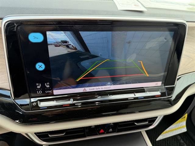 New 2026 Volkswagen Atlas SE image 24