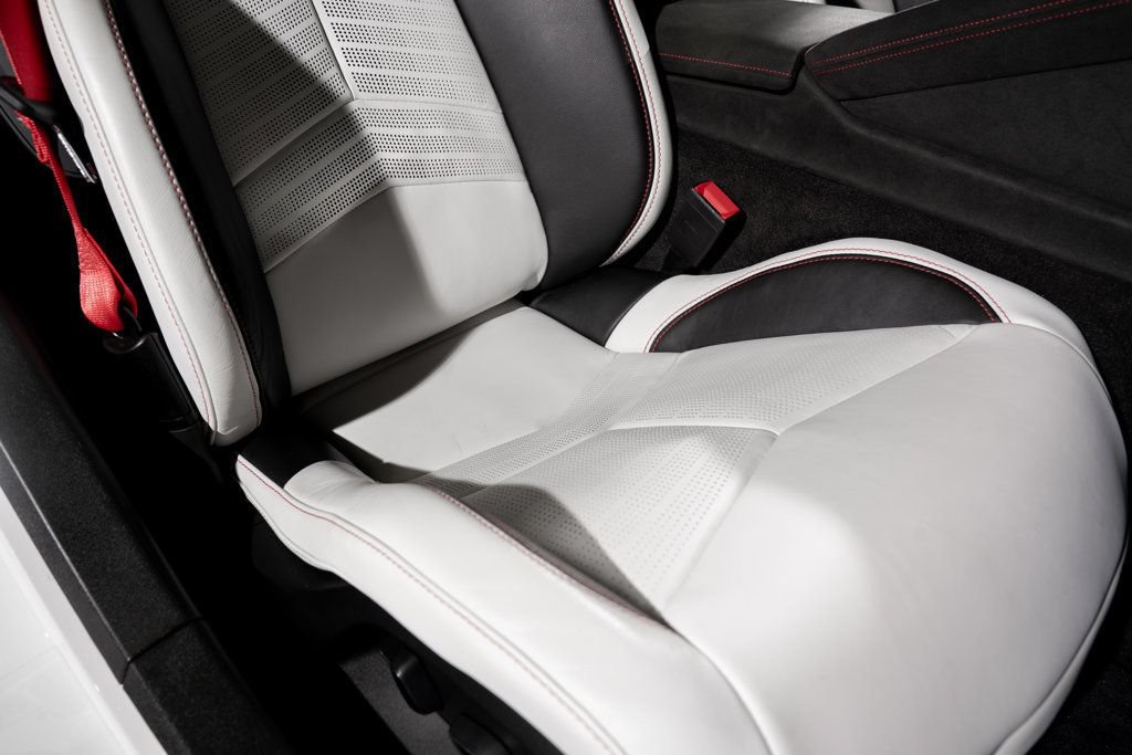 Used 2023 Chevrolet Corvette Z06 RWD image 17