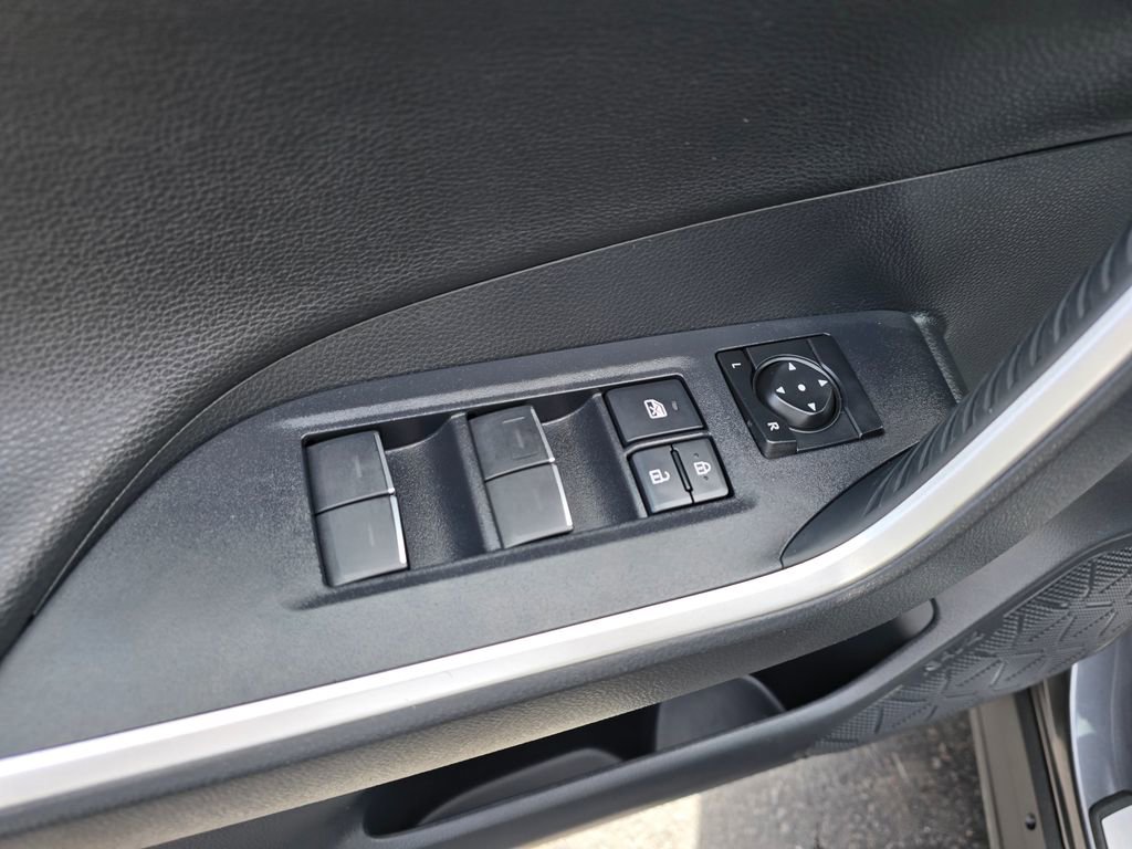 Used 2023 Toyota RAV4 XSE w/ Weather Package AWD/4WD image 17
