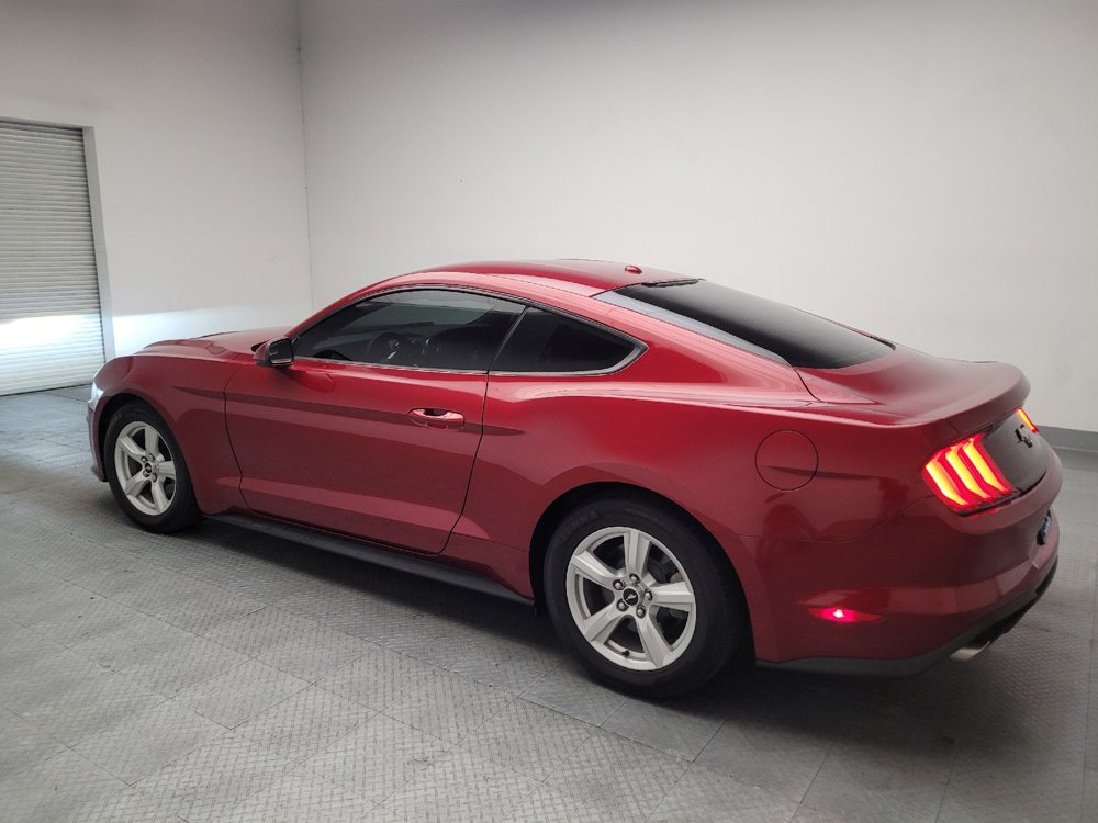 Used 2019 Ford Mustang Coupe RWD image 3