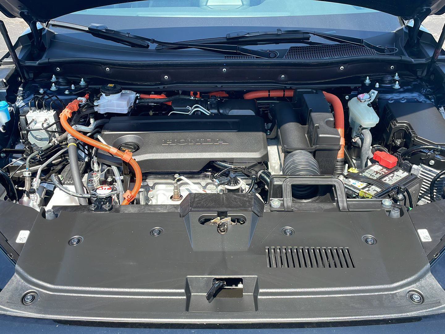 Used 2025 Honda CR-V Sport Touring image 9