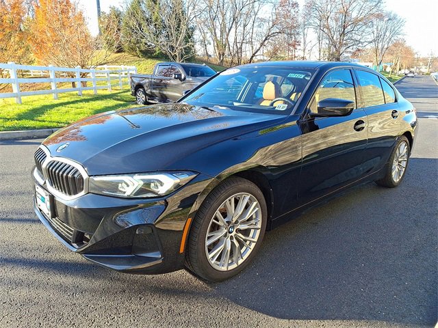 Used 2023 BMW 330i xDrive Sedan w/ Premium Package image 3