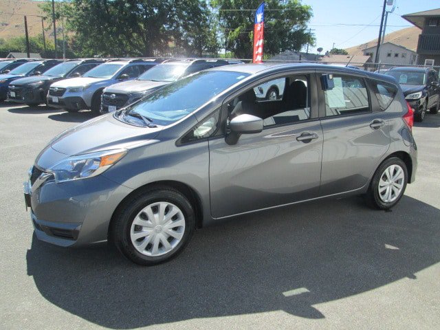 Used 2017 Nissan Versa Note SV FWD image 3