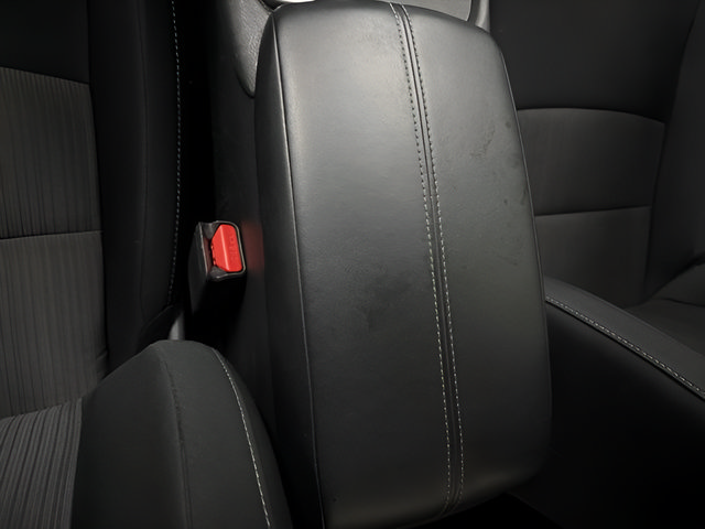 Used 2025 Nissan Sentra SV w/ All-Weather Package FWD image 15