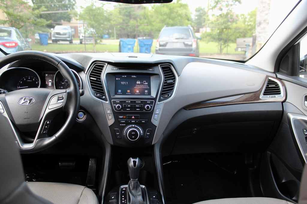 Used 2017 Hyundai Santa Fe Sport AWD/4WD image 31