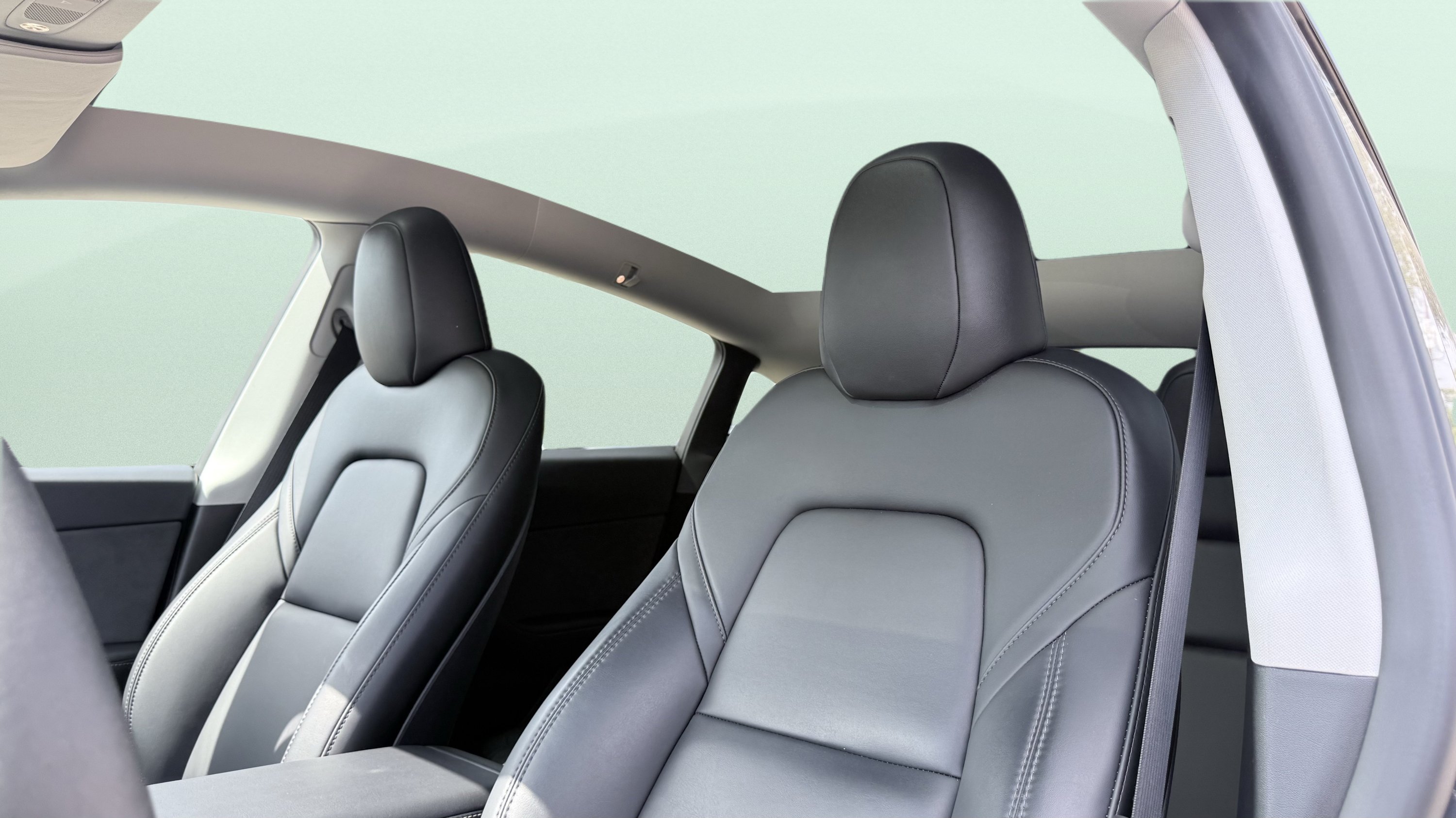 Used 2024 Tesla Model Y Long Range RWD image 21