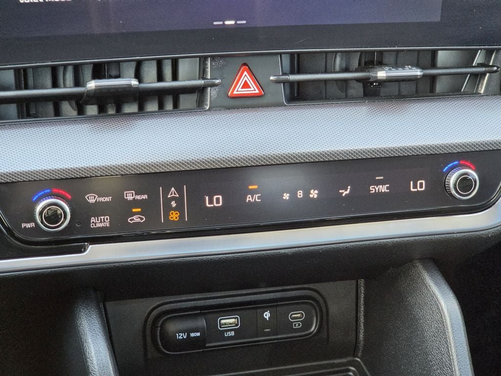Used 2025 Kia Sportage SX FWD image 19