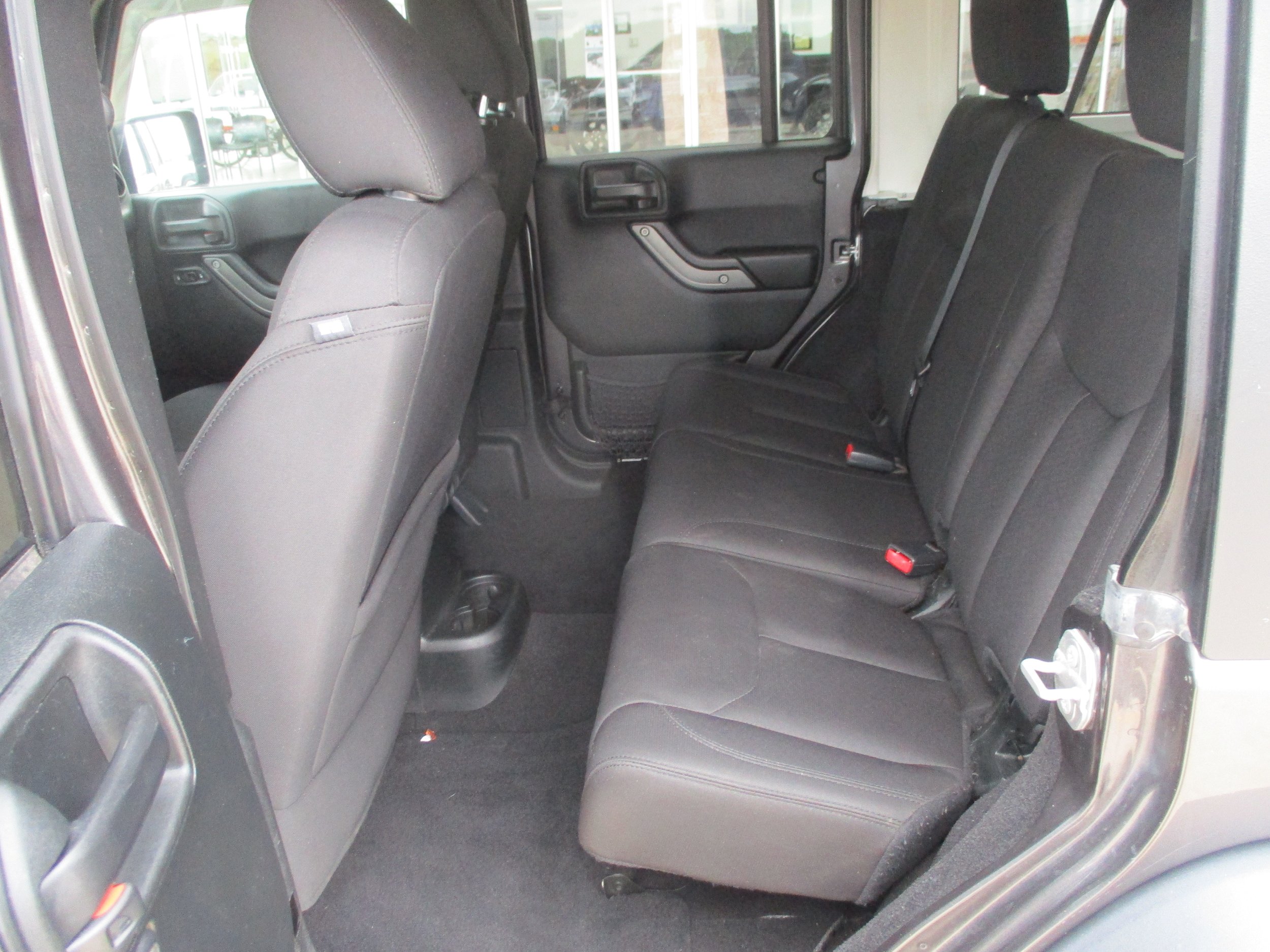 Used 2018 Jeep Wrangler Unlimited Sport S AWD/4WD image 5