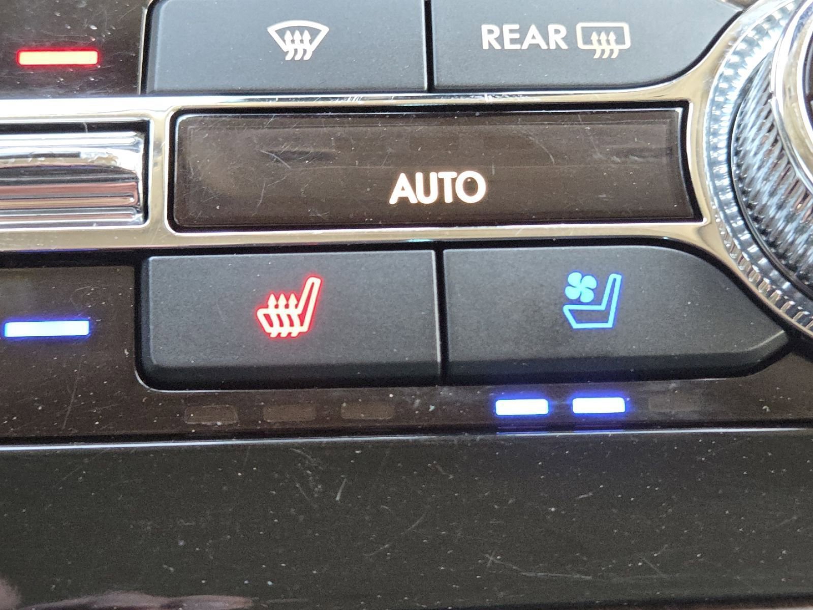 Used 2022 Lincoln Navigator Reserve image 6