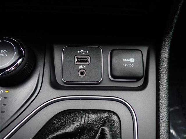 Used 2022 Jeep Cherokee Latitude Lux AWD/4WD image 24