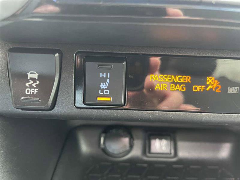 Used 2019 Toyota RAV4 XLE w/ Convenience Package AWD/4WD image 21