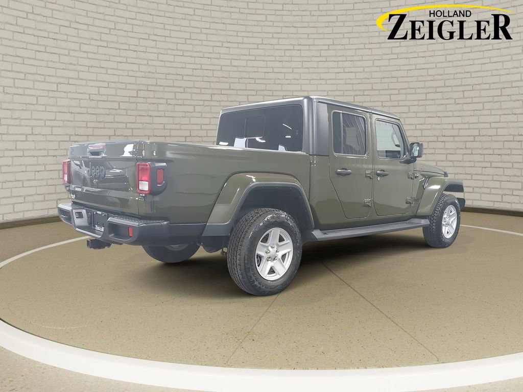 Used 2022 Jeep Gladiator Sport image 5