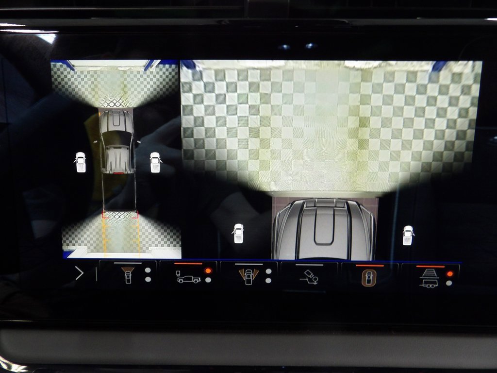 Used 2025 GMC Sierra 2500 AT4X image 28