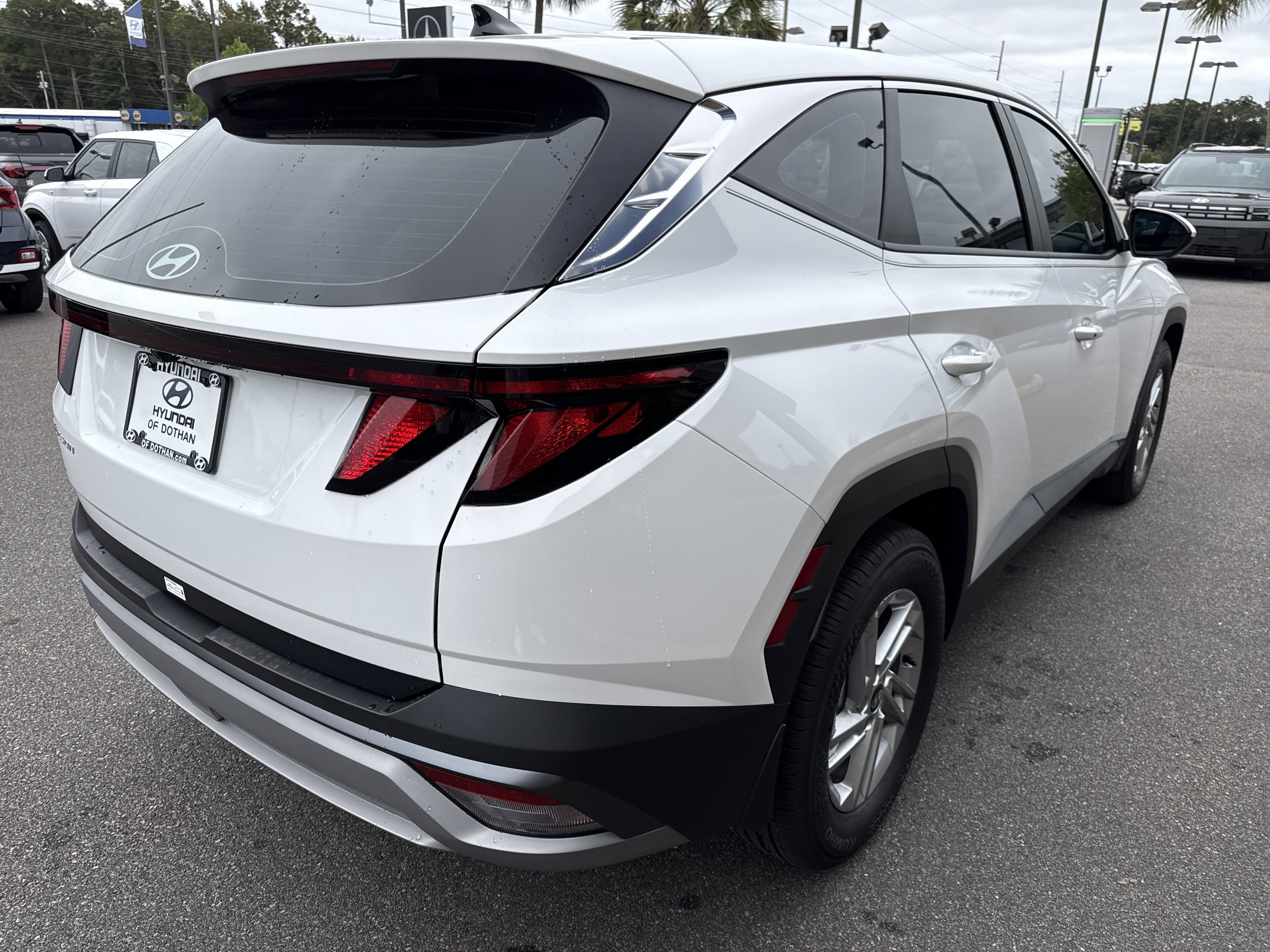 New 2026 Hyundai Tucson SE image 4