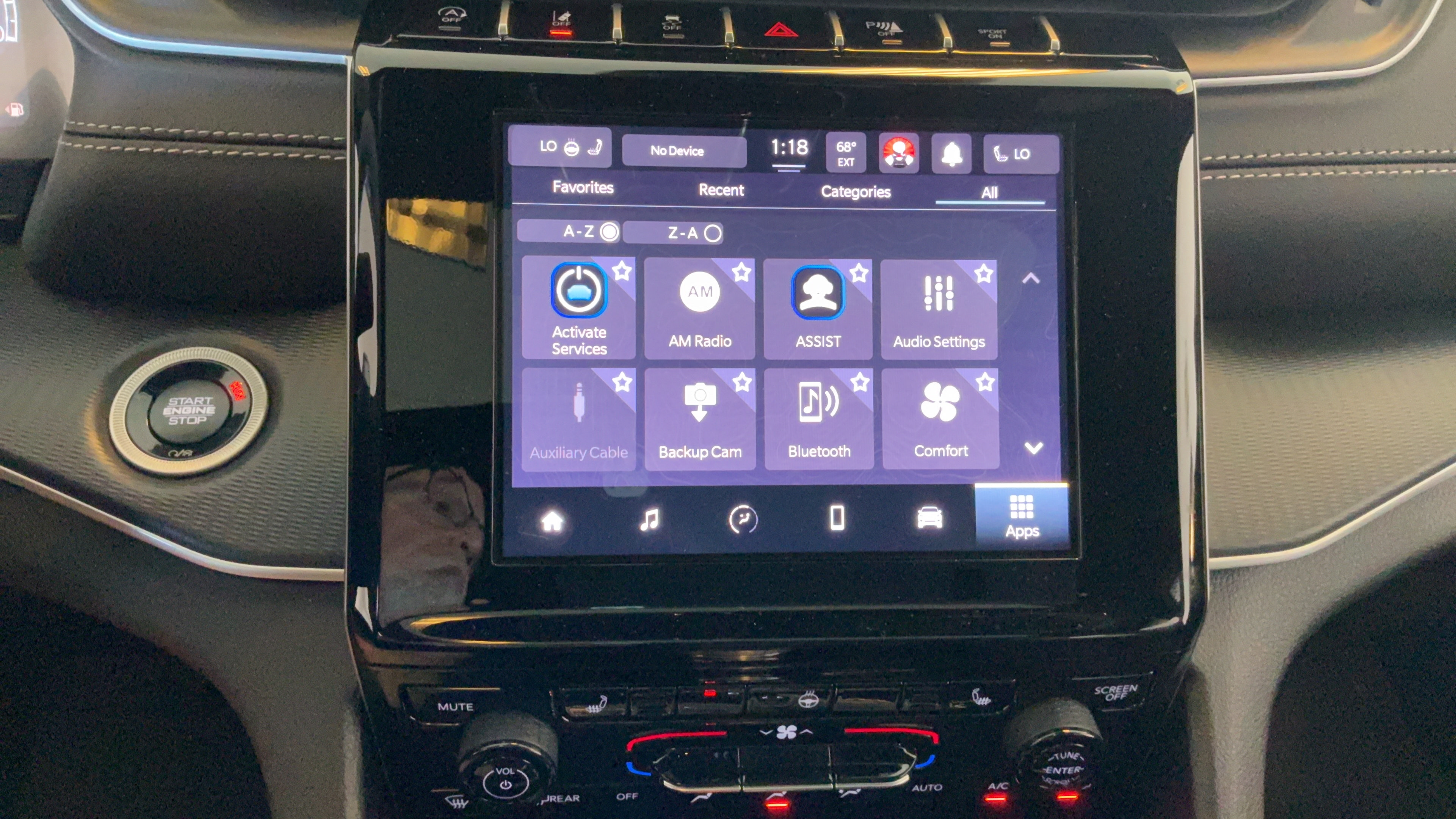 Used 2025 Jeep Grand Cherokee Altitude RWD image 14