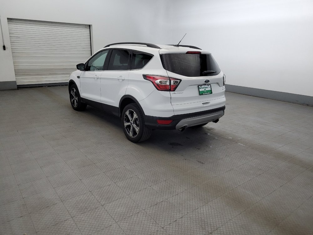 Used 2017 Ford Escape SE w/ SE Leather Comfort Package AWD/4WD image 5