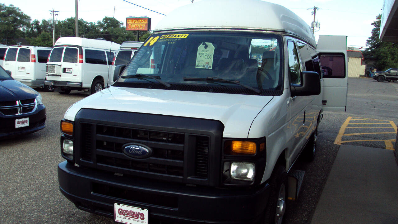 Used 2014 Ford E-250 and Econoline 250 Extended w/ Power Group image 4