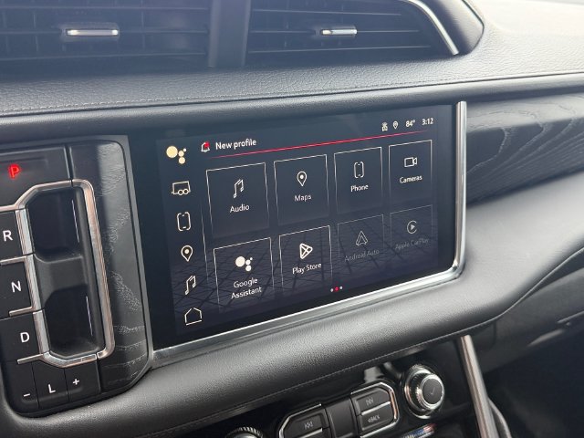 Used 2023 GMC Yukon Denali RWD image 22