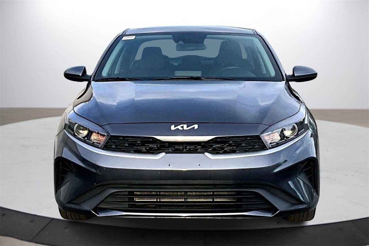 Used 2024 Kia Forte LXS image 3