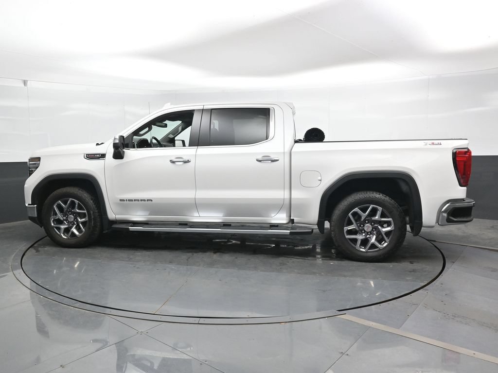 Used 2022 GMC Sierra 1500 SLT w/ SLT Premium Plus Package AWD/4WD image 10