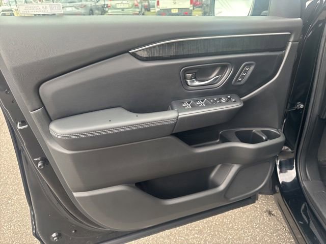 Used 2023 Honda Pilot Elite image 25