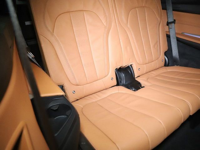 Certified 2022 BMW X7 xDrive40i w/ M Sport Package AWD/4WD image 41