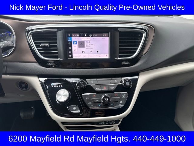 Used 2024 Chrysler Voyager LX image 19