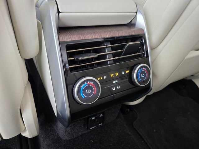 Certified 2023 Land Rover Range Rover SE AWD/4WD image 13