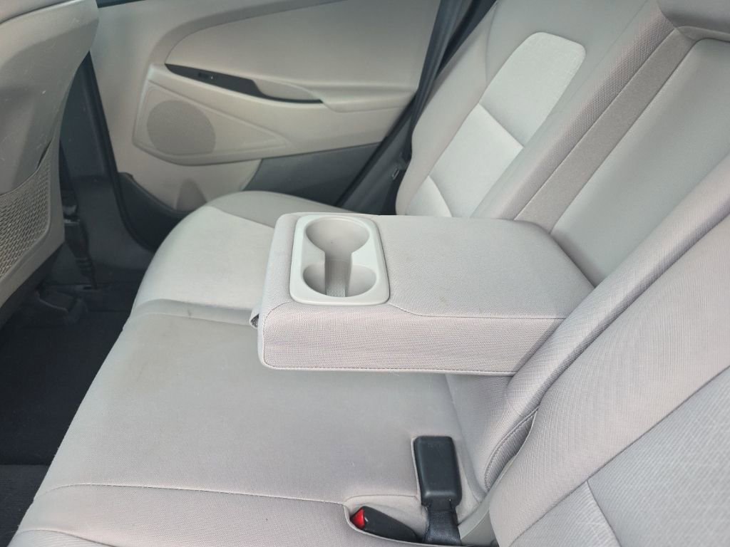 Used 2016 Hyundai Tucson SE image 16