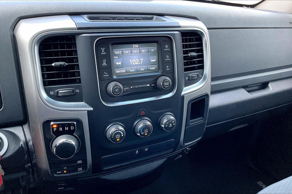 Used 2018 RAM 1500 Classic SLT AWD/4WD image 21