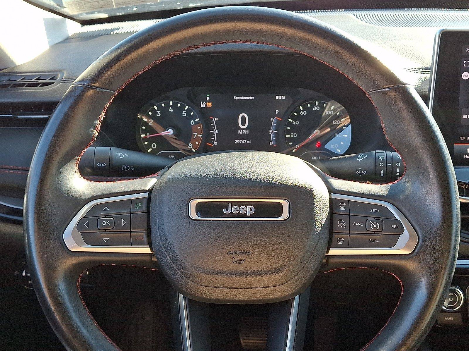 Used 2022 Jeep Compass Trailhawk w/ Trailhawk Convenience Group AWD/4WD image 19