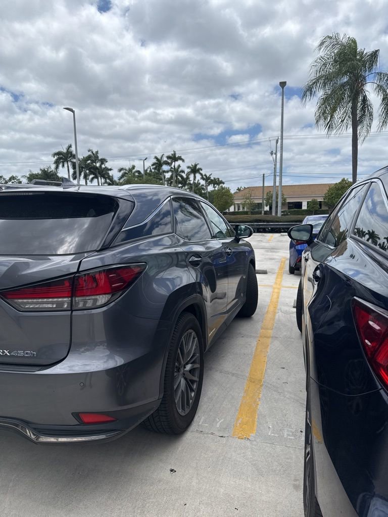 Used 2022 Lexus RX 450h F Sport w/ Accessory Package image 8